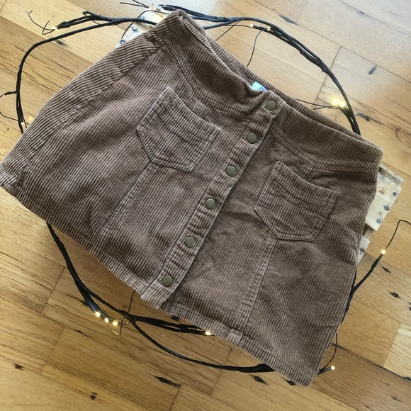 She and Sky Dresses & Skirts - Corduroy Button Up Mini A Line Skirt — Women’s M